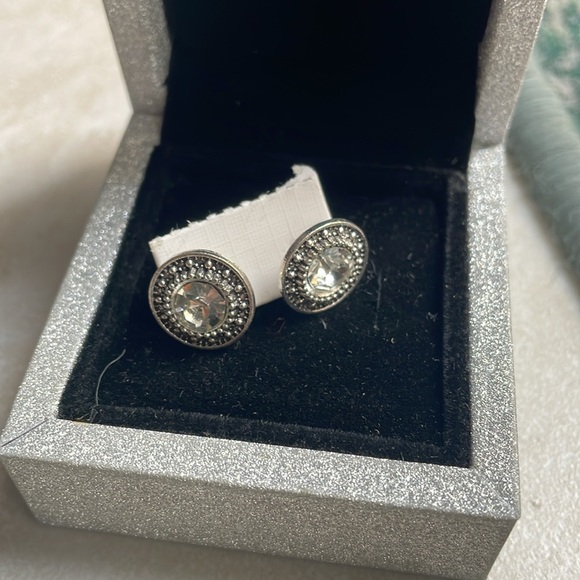 🌹 20 for $20 Silver and Black Stud Earrings new - Picture 3 of 12